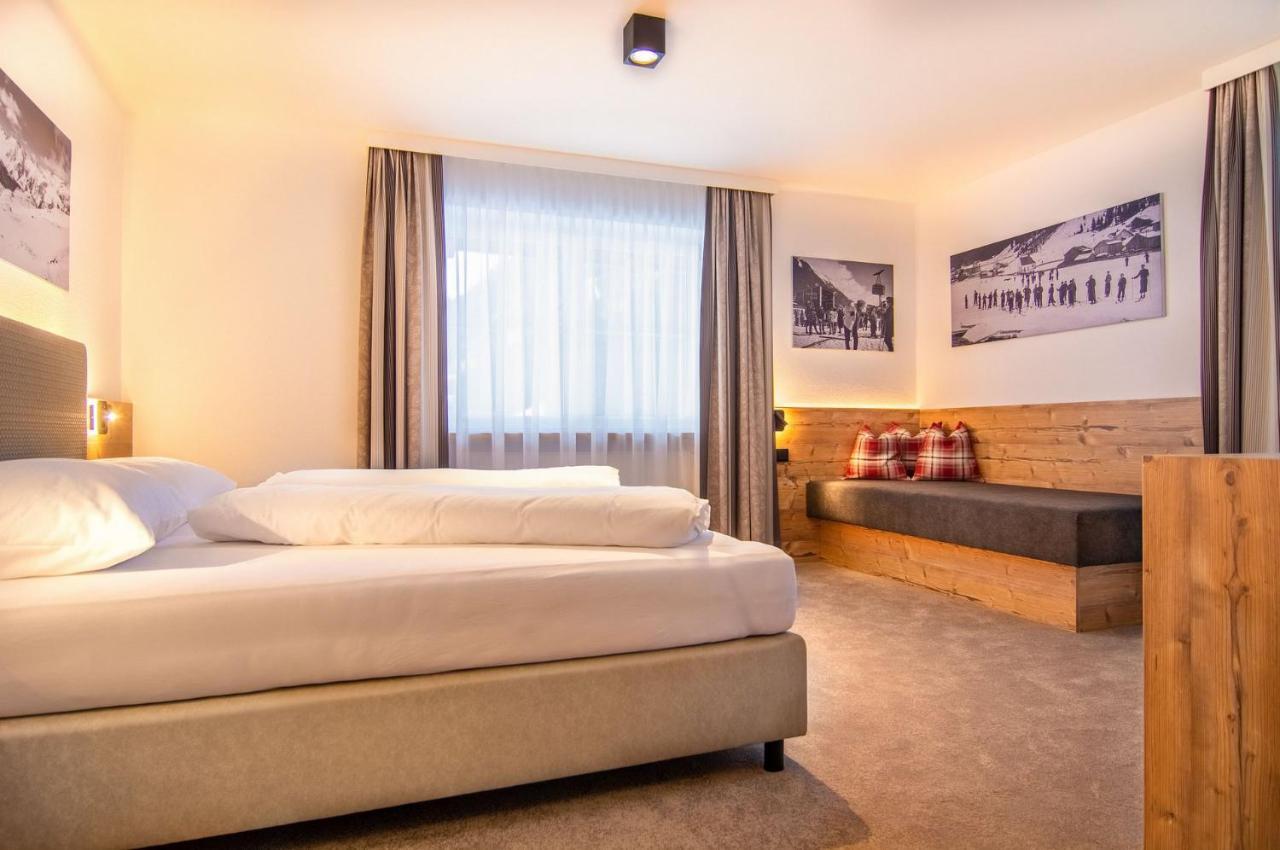 Hotel Garni Waldschloessl Ischgl Esterno foto