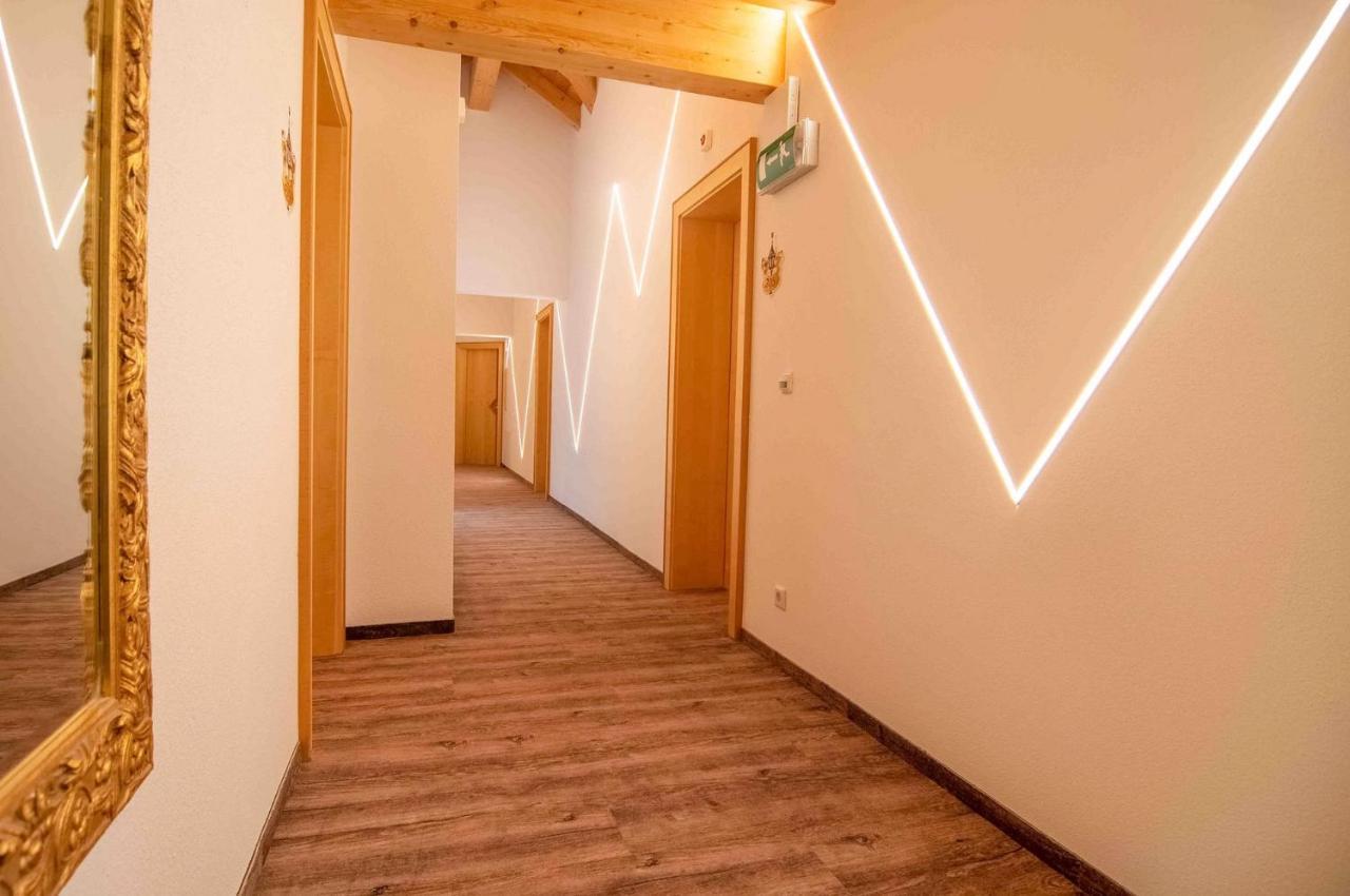 Hotel Garni Waldschloessl Ischgl Esterno foto